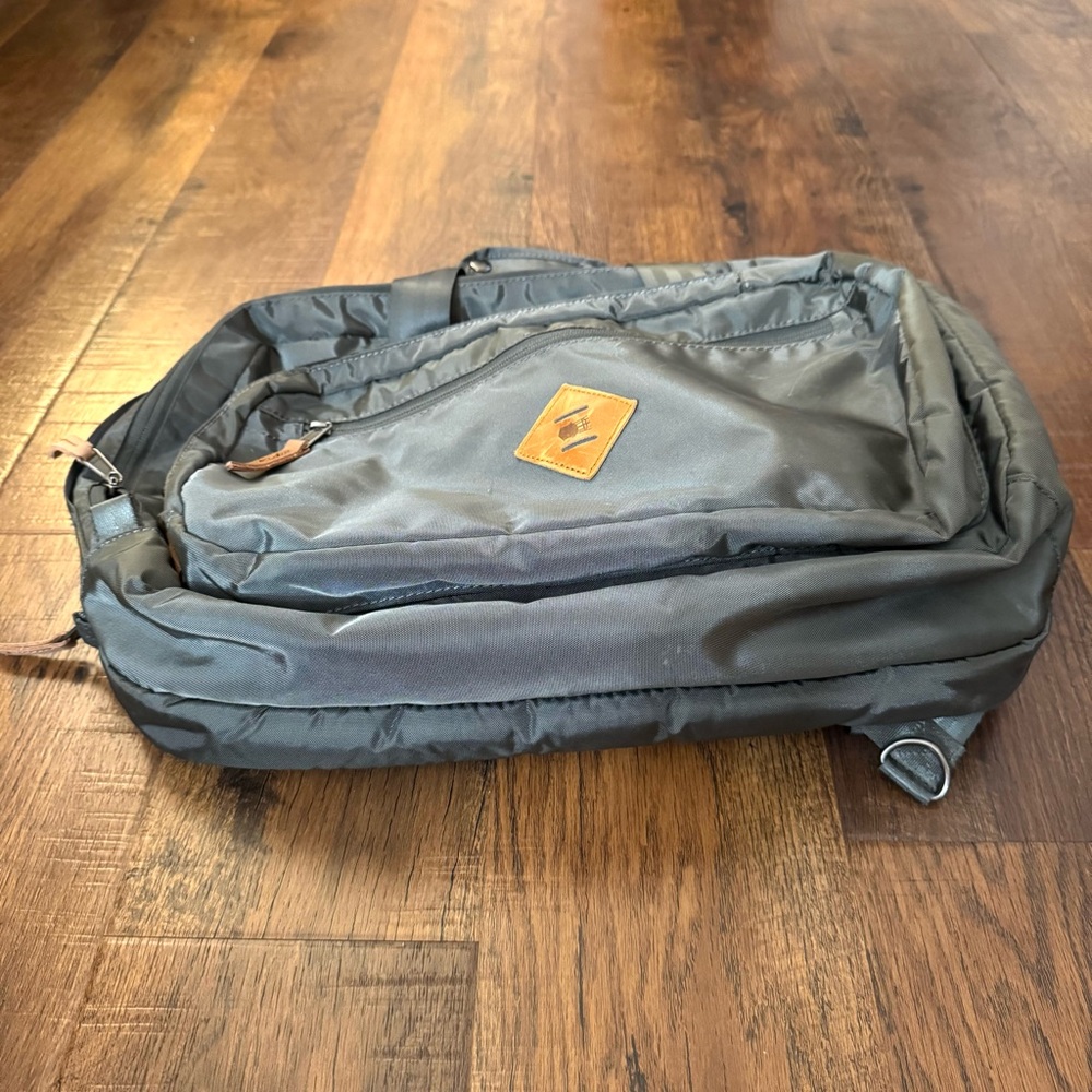 BROOKLYN INDUSTRIES convertible backpack/briefcase, unisex - Picture 10 of 15